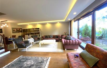 Uskumruköy'de Şerefiyesi Yüksek, Bahçeli Müstakil Villa