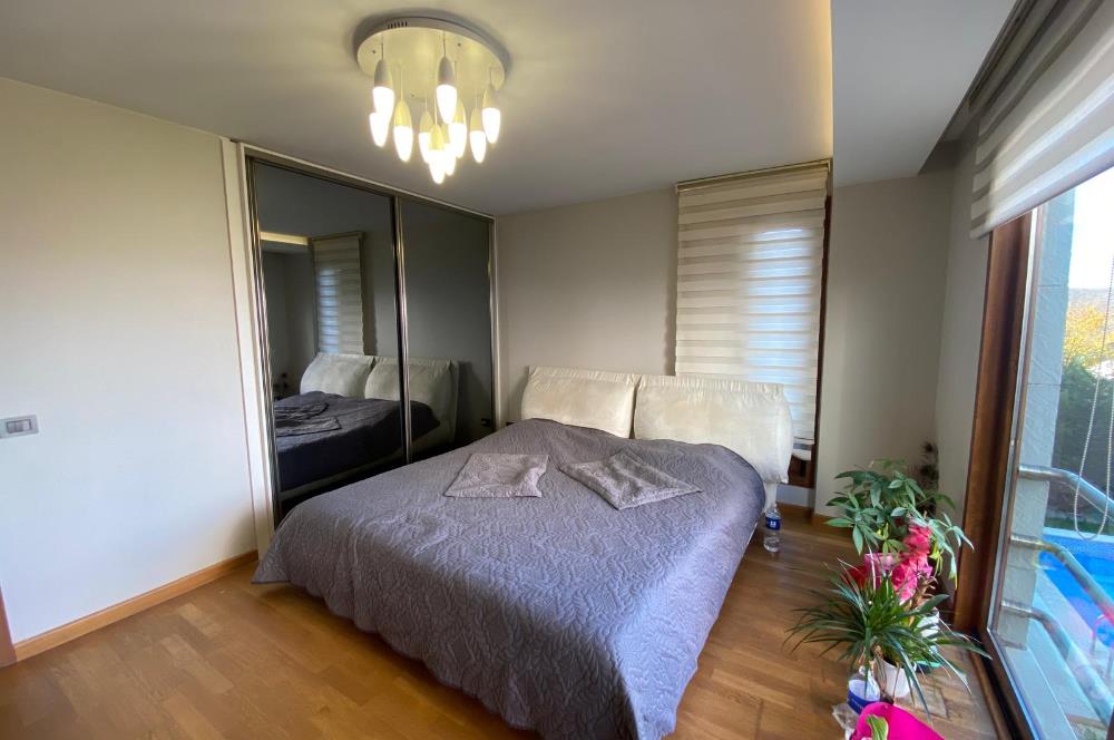 Uskumruköy'de Şerefiyesi Yüksek, Bahçeli Müstakil Villa