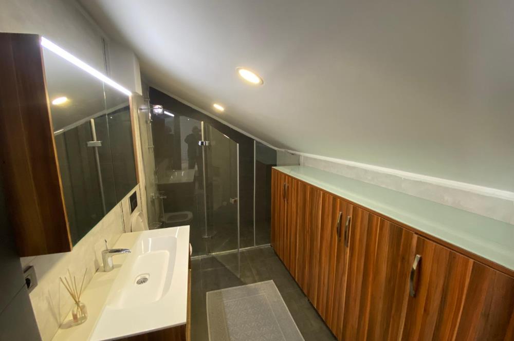 Uskumruköy'de Şerefiyesi Yüksek, Bahçeli Müstakil Villa