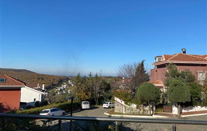 Uskumruköy'de Şerefiyesi Yüksek, Bahçeli Müstakil Villa