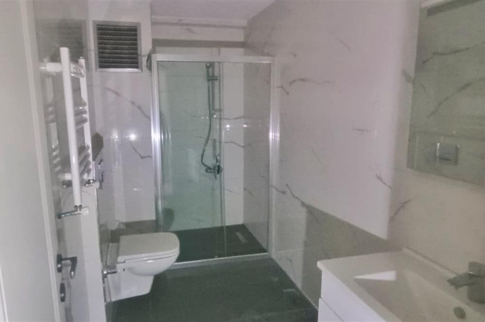 C21 GERÇEK'TEN KEMERBURGAZ MERKEZDE METROYA YAKIN KİRALIK DAİRE