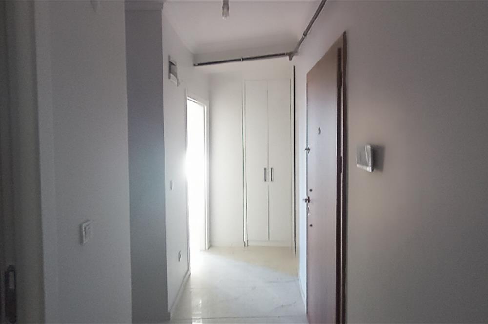 C21 GERÇEK'TEN KEMERBURGAZ MERKEZDE METROYA YAKIN KİRALIK DAİRE