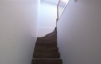 C21 GERÇEK'TEN KEMERBURGAZ MERKEZDE METROYA YAKIN KİRALIK DAİRE