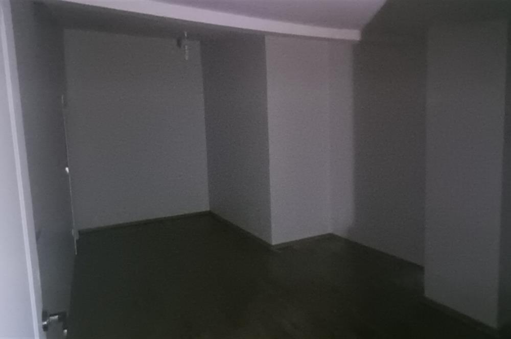 C21 GERÇEK'TEN KEMERBURGAZ MERKEZDE METROYA YAKIN KİRALIK DAİRE