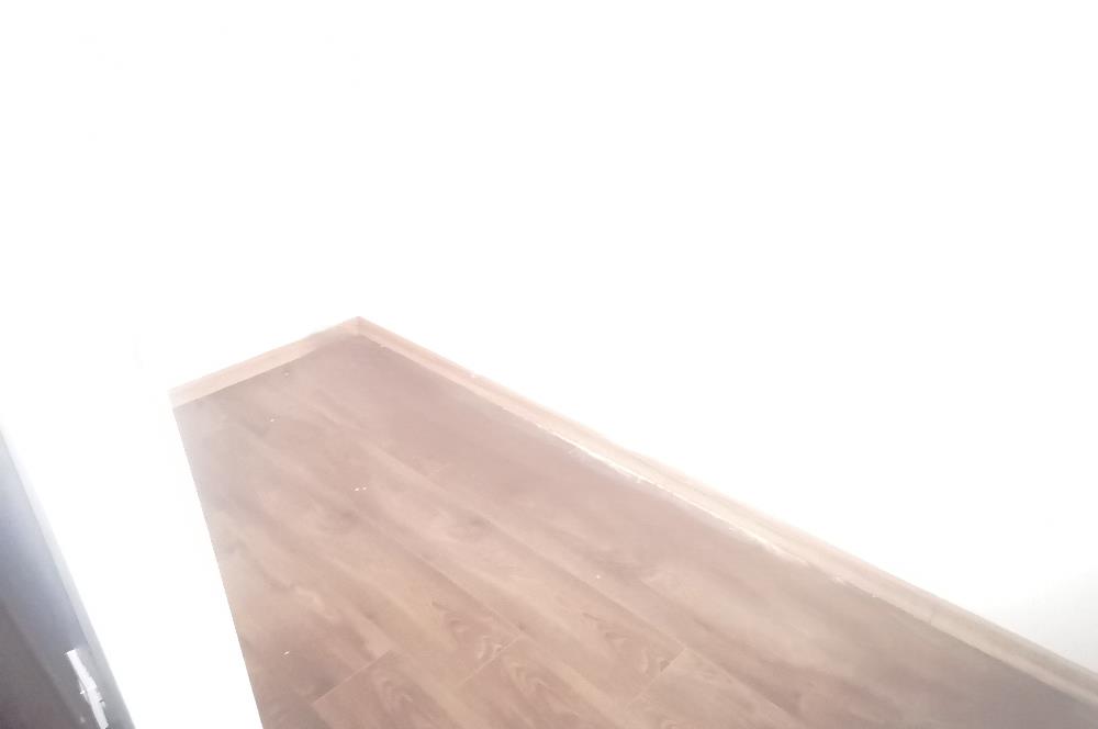 C21 GERÇEK'TEN KEMERBURGAZ MERKEZDE METROYA YAKIN KİRALIK DAİRE