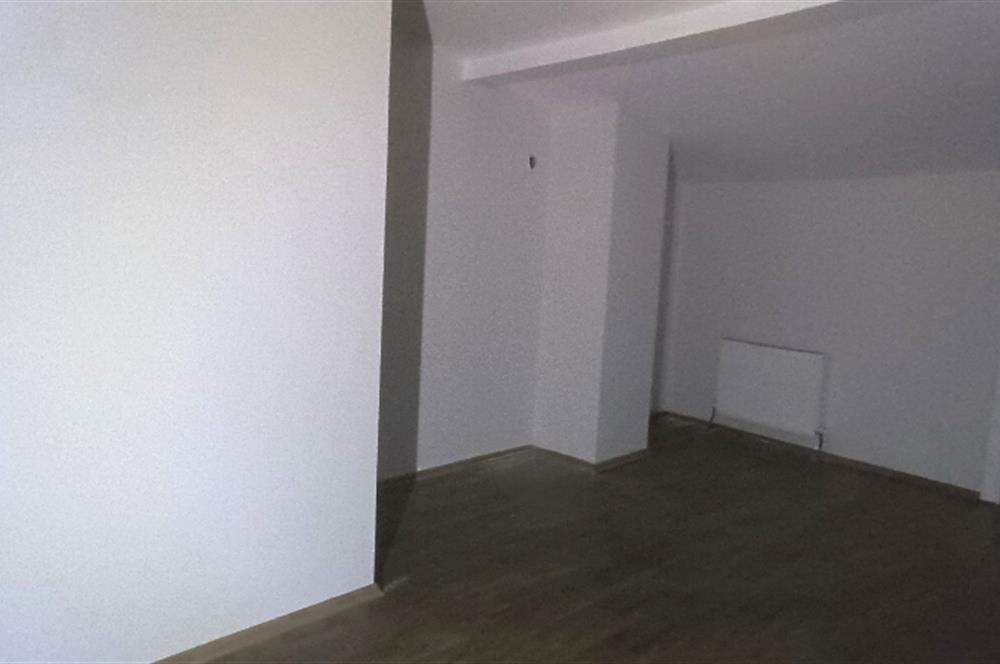 C21 GERÇEK'TEN KEMERBURGAZ MERKEZDE METROYA YAKIN KİRALIK DAİRE