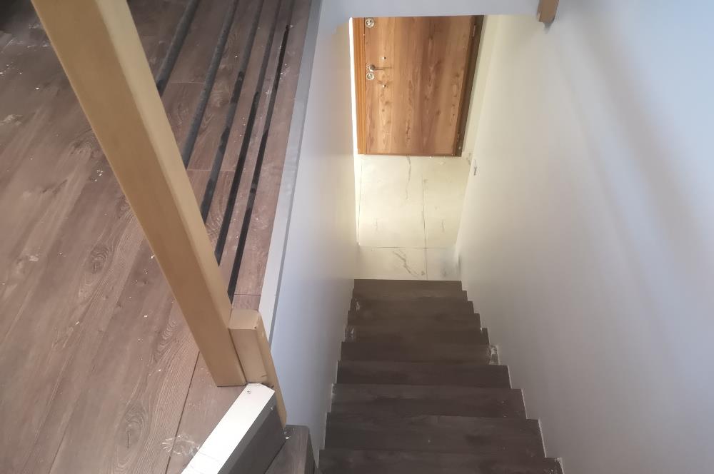 C21 GERÇEK'TEN KEMERBURGAZ MERKEZDE METROYA YAKIN KİRALIK DAİRE