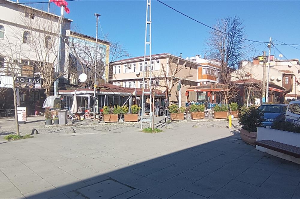 C21 GERÇEK'TEN KEMERBURGAZ MERKEZDE METROYA YAKIN KİRALIK DAİRE