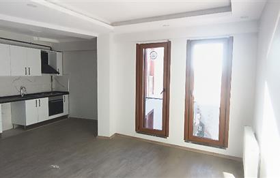C21 GERÇEK'TEN KEMERBURGAZ MERKEZDE METROYA YAKIN KİRALIK DAİRE