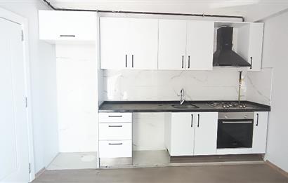 C21 GERÇEK'TEN KEMERBURGAZ MERKEZDE METROYA YAKIN KİRALIK DAİRE