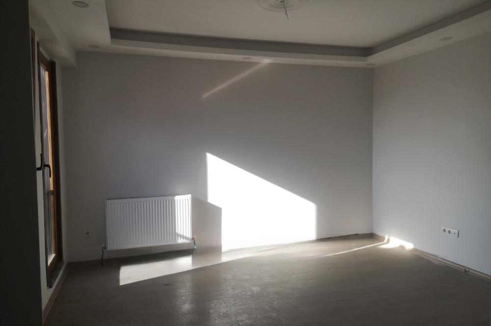 C21 GERÇEK'TEN KEMERBURGAZ MERKEZDE METROYA YAKIN KİRALIK DAİRE