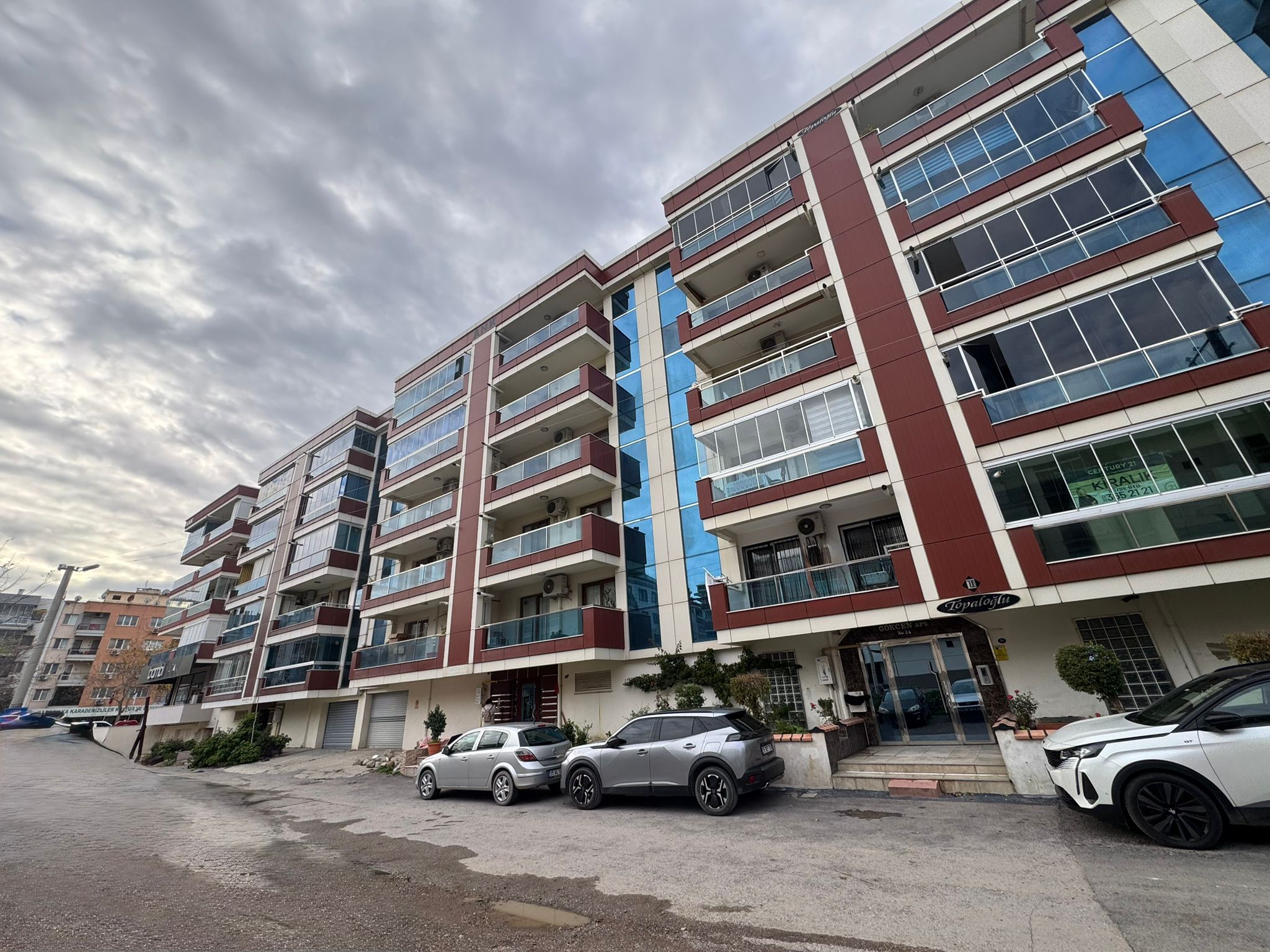 Ordu Bulvarı Yakını Merkezi Konumda Kiralık 3+1 Daire
