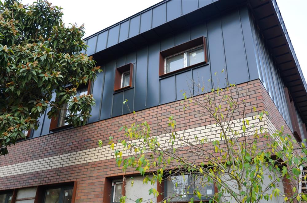 BEYLERBEYİ'NDE BOĞAZ MANZARALI ÖZEL BAHÇELİ TİCARİ MÜLK SATILIK