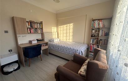 OVAYUVAM SİTESİNDE TADİLATLI YÜKSEK ARSA PAYLI ARA KAT 3+1