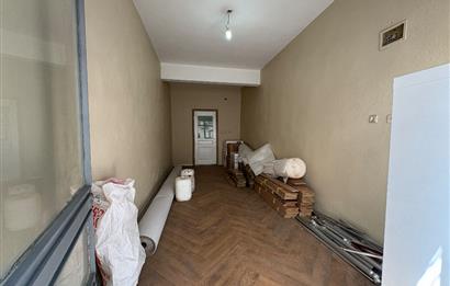 KARŞIYAKA FİKRİ ALTAY MAH'DE BAKIMLI KİRALIK DÜKKAN