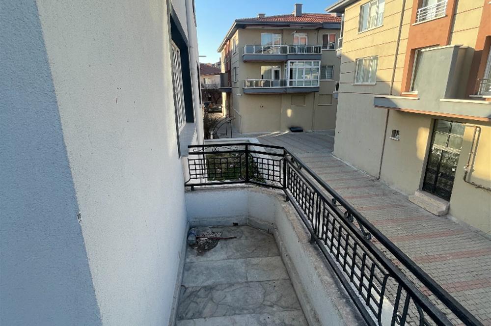 CENTURY21 PLUS 'DAN İÇİ YENİLENMİŞ 3+1 FIRSAT DAİRE