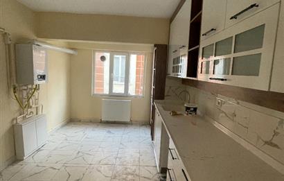 CENTURY21 PLUS 'DAN İÇİ YENİLENMİŞ 3+1 FIRSAT DAİRE