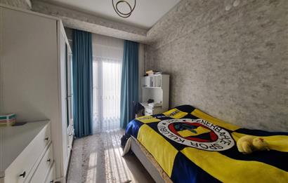 BAĞLICA'DA SİTE İÇİNDE GENİŞ BAHÇELİ SATILIK 3 KATLI 4+1 VİLLA