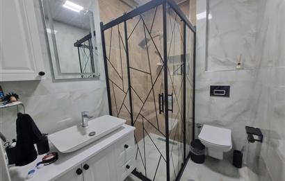 BAĞLICA'DA SİTE İÇİNDE GENİŞ BAHÇELİ SATILIK 3 KATLI 4+1 VİLLA