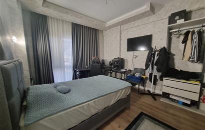 BAĞLICA'DA SİTE İÇİNDE GENİŞ BAHÇELİ SATILIK 3 KATLI 4+1 VİLLA