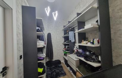 BAĞLICA'DA SİTE İÇİNDE GENİŞ BAHÇELİ SATILIK 3 KATLI 4+1 VİLLA