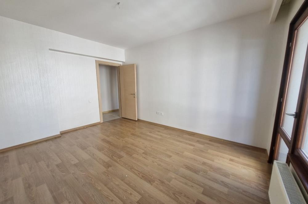 GÜVENLİKLİ SİTEDE, FERAH, AYDINLIK 4+1 KİRALIK DAİRE