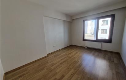 GÜVENLİKLİ SİTEDE, FERAH, AYDINLIK 4+1 KİRALIK DAİRE