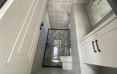 KADIKÖY MAHALLESİ 161 M2 SIFIR GENİŞ 2+1 DAİRE