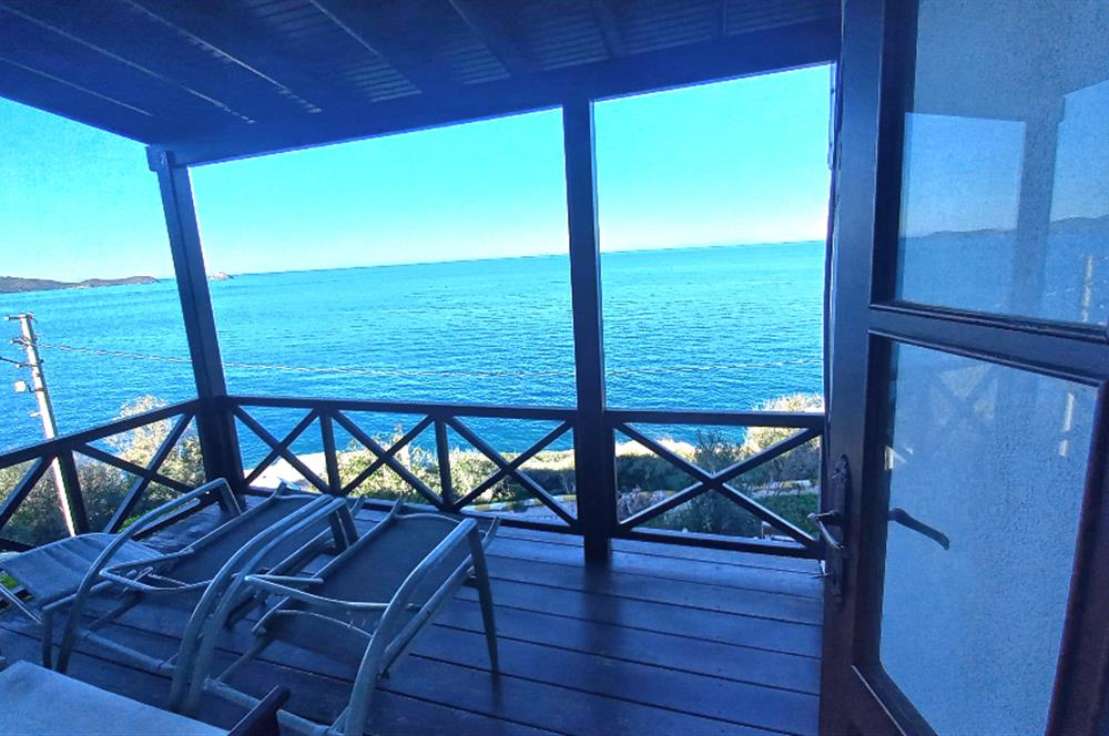 Yalıkavak Kızılburun’da özel plajı sitede satılık dubleks