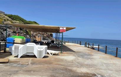 Yalıkavak Kızılburun’da özel plajı sitede satılık dubleks