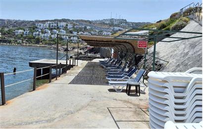 Yalıkavak Kızılburun’da özel plajı sitede satılık dubleks