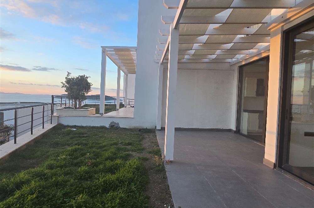 BODRUM GÜMÜŞLÜK PLAJLI İSKELELİ SOSYAL TESİSLİ SATILIK DAİRE