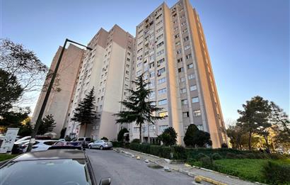 Ataşehir Acarlar Sitesi'nde 2+1 Satılık Daire