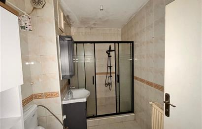 Ataşehir Acarlar Sitesi'nde 2+1 Satılık Daire