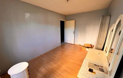 Ataşehir Acarlar Sitesi'nde 2+1 Satılık Daire