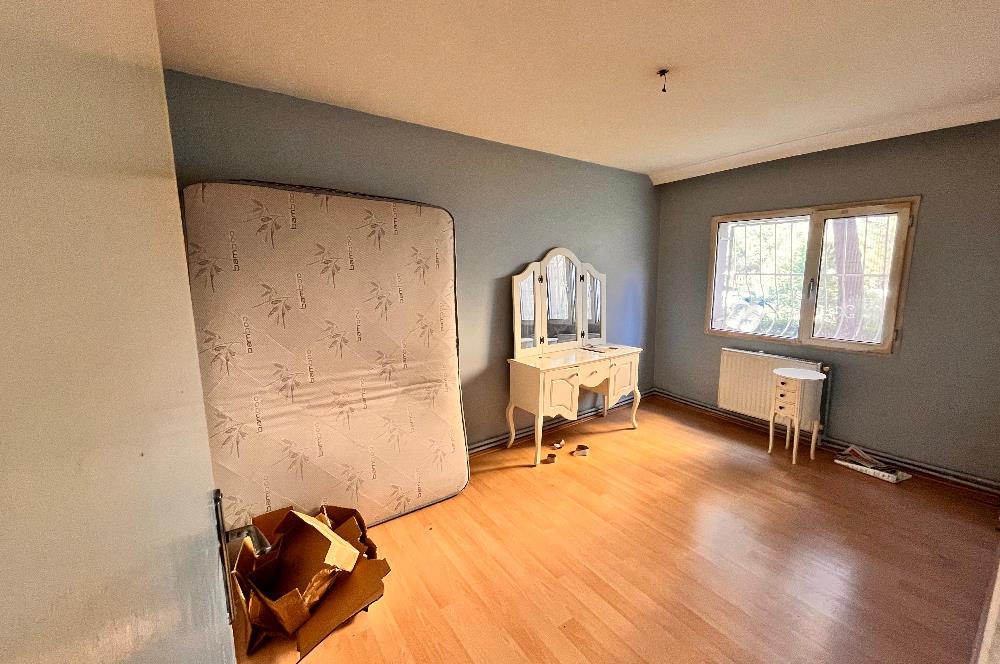 Ataşehir Acarlar Sitesi'nde 2+1 Satılık Daire