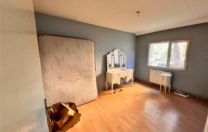 Ataşehir Acarlar Sitesi'nde 2+1 Satılık Daire