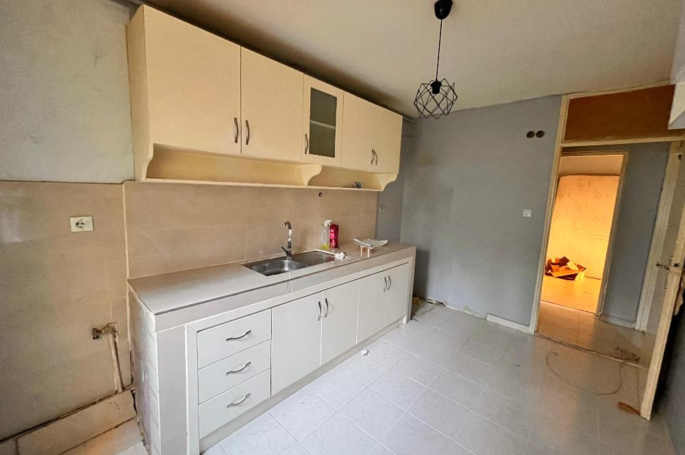 Ataşehir Acarlar Sitesi'nde 2+1 Satılık Daire