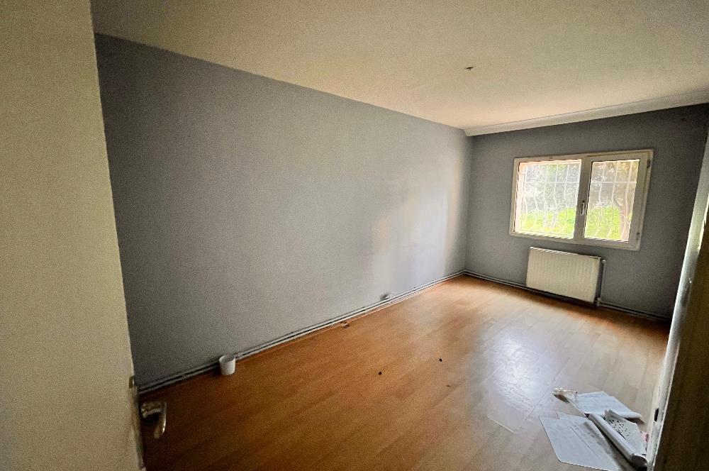 Ataşehir Acarlar Sitesi'nde 2+1 Satılık Daire