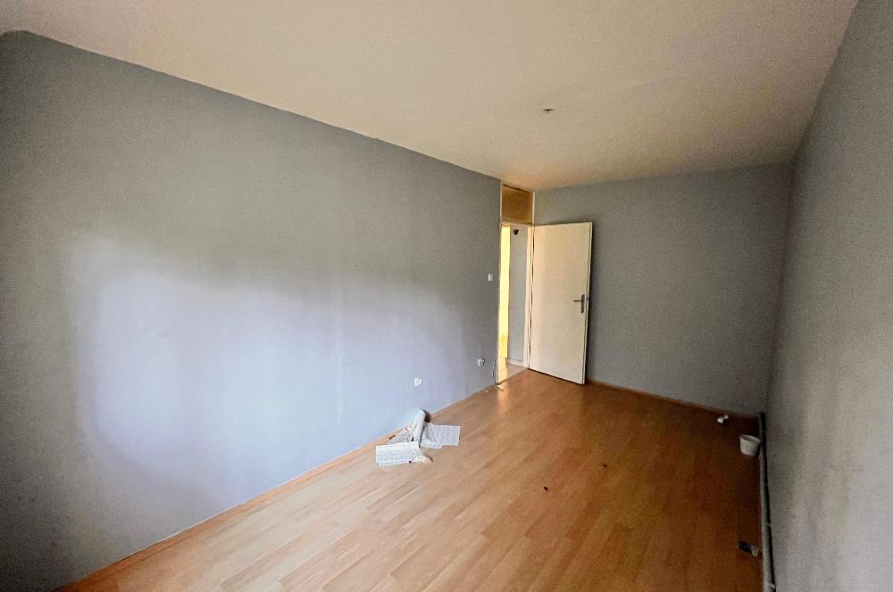 Ataşehir Acarlar Sitesi'nde 2+1 Satılık Daire