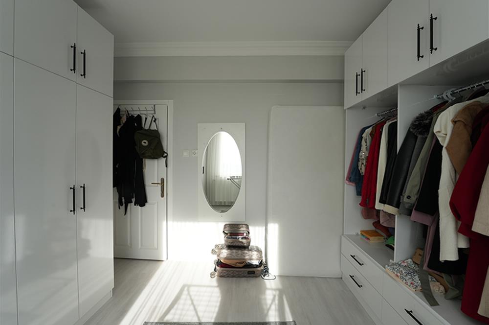 C21 Cius; Hisar Mah. Deniz Manzaralı 3+1 Ara Kat Eşyalı Kiralık