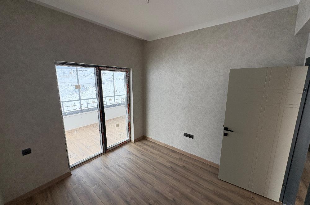 MERKEZİ KONUMDA| 2+1 94 m² | EBEVYN BANYOLU ve GİYİNME ODALI