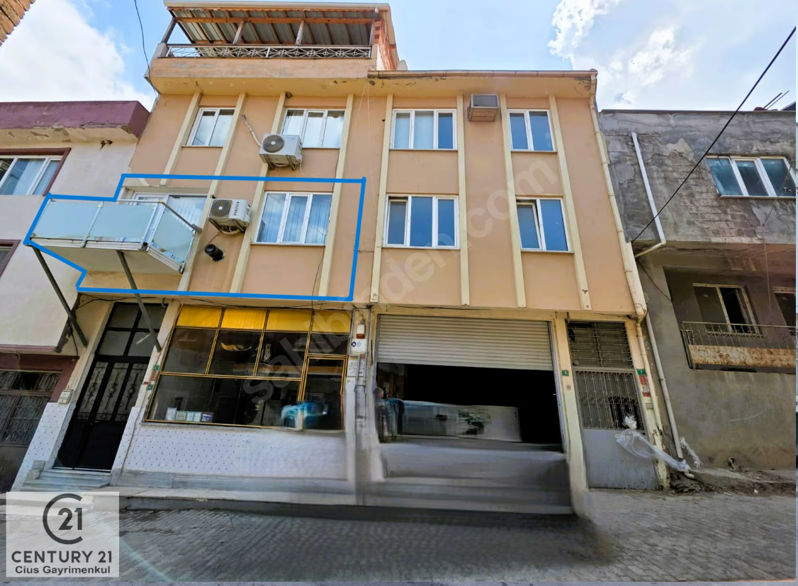 C21 Cius; Umurbey Merkezde Yapılı Masrafsız 2+1 Satılık Daire