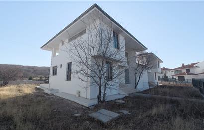 240 m² KAPALI ALAN | 4+2 | 3 BANYOLU | DOĞA İÇİNDE ÖZEL VİLLA