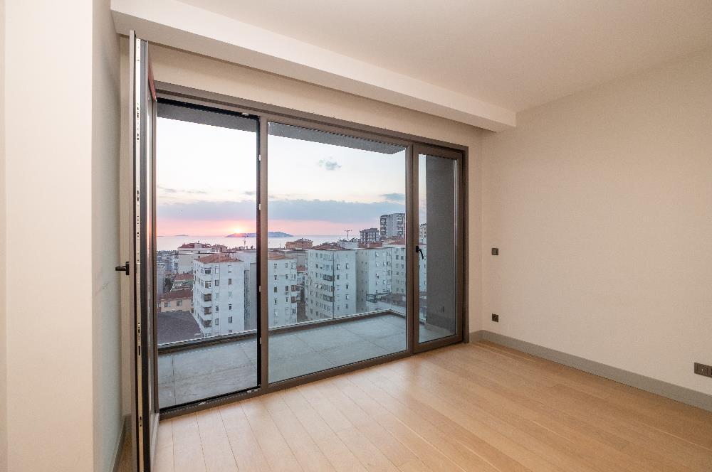 MESA CADDE'DE DENİZ MANZARALI 2+1 ''BOŞ'' DAİRE