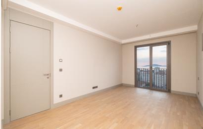 MESA CADDE'DE DENİZ MANZARALI 2+1 ''BOŞ'' DAİRE