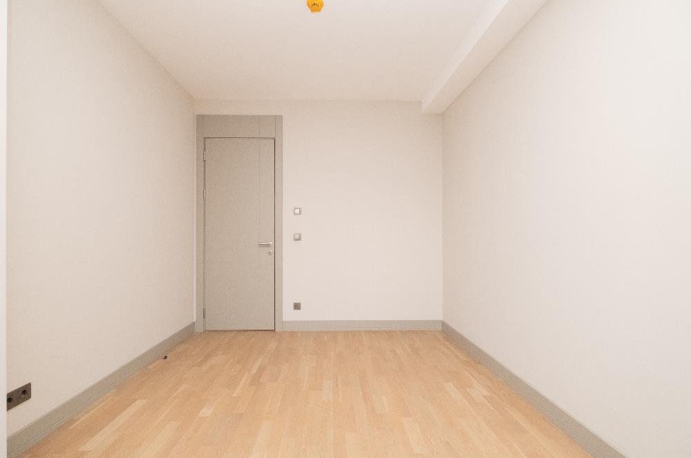 MESA CADDE'DE DENİZ MANZARALI 2+1 ''BOŞ'' DAİRE