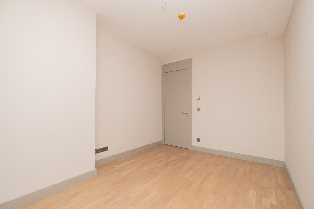 MESA CADDE'DE DENİZ MANZARALI 2+1 ''BOŞ'' DAİRE