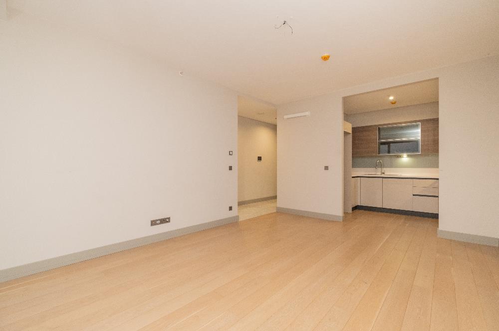 MESA CADDE'DE DENİZ MANZARALI 2+1 ''BOŞ'' DAİRE