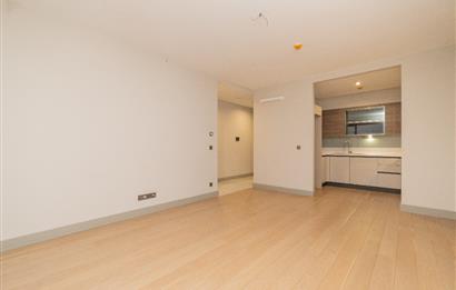 MESA CADDE'DE DENİZ MANZARALI 2+1 ''BOŞ'' DAİRE